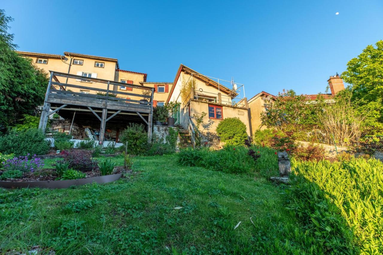 La Maison Perchee Thiers Bagian luar foto