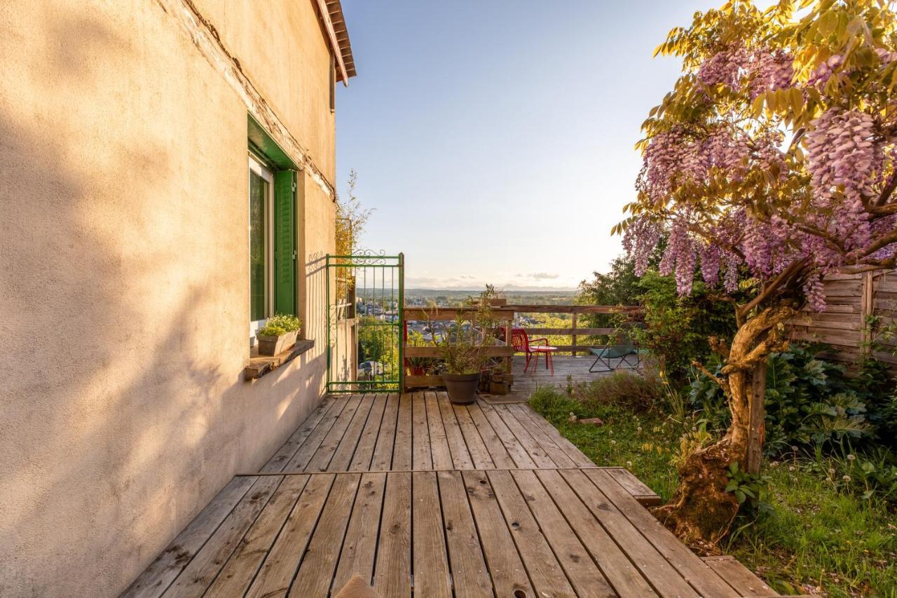 La Maison Perchee Thiers Bagian luar foto